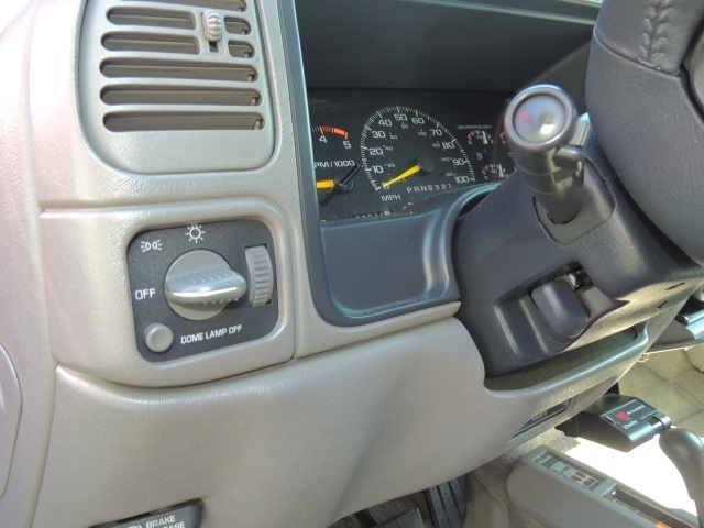 1995 GMC Yukon SLT / 4x4 / 2DR / Leather / Sport Utility   - Photo 21 - Portland, OR 97217