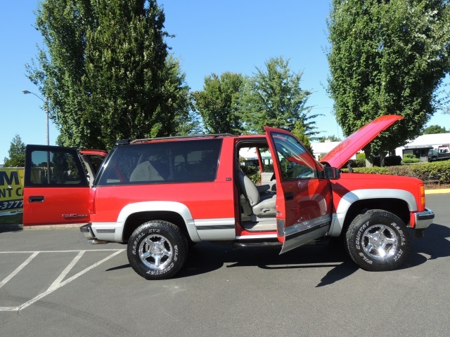 1995 GMC Yukon SLT / 4x4 / 2DR / Leather / Sport Utility   - Photo 30 - Portland, OR 97217