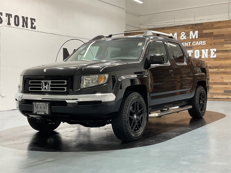 2006 Honda Ridgeline RTS Pickup 4X4 / 3.5L V6 / ONLY 73,000 MILES  / LOCAL / NEW TIRES - Photo 1 - Gladstone, OR 97027