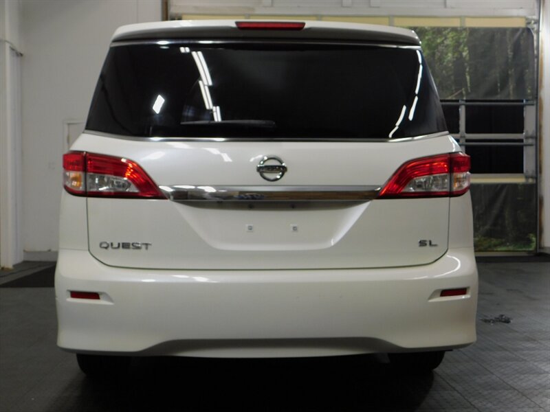 2011 Nissan Quest 3.5 SL Minivan / Lea   - Photo 6 - Gladstone, OR 97027