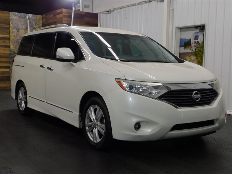 2011 Nissan Quest 3.5 SL Minivan / Lea   - Photo 2 - Gladstone, OR 97027