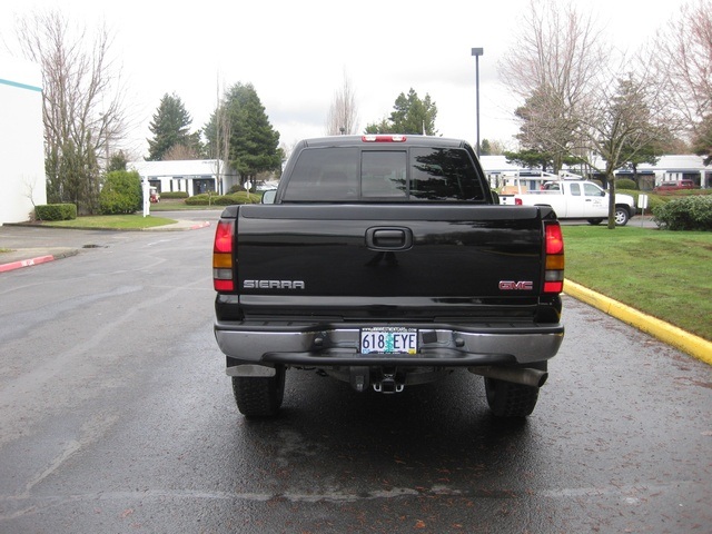 2005 GMC Sierra 2500 SLT/Crew Cab/ 4WD   - Photo 4 - Portland, OR 97217