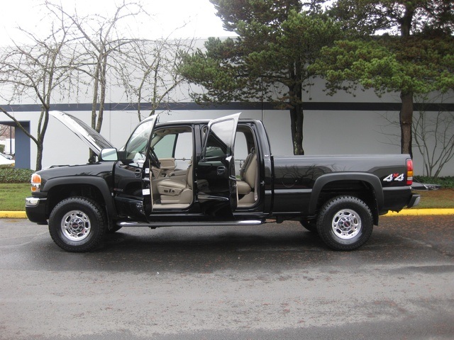 2005 GMC Sierra 2500 SLT/Crew Cab/ 4WD