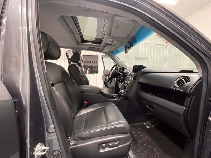 2012 Honda Pilot EX-L w/Navi 4X4 / 3RD ROW SEAT / Leather / Sunroof  / LOCAL w. ZERO RUST - Photo 17 - Gladstone, OR 97027