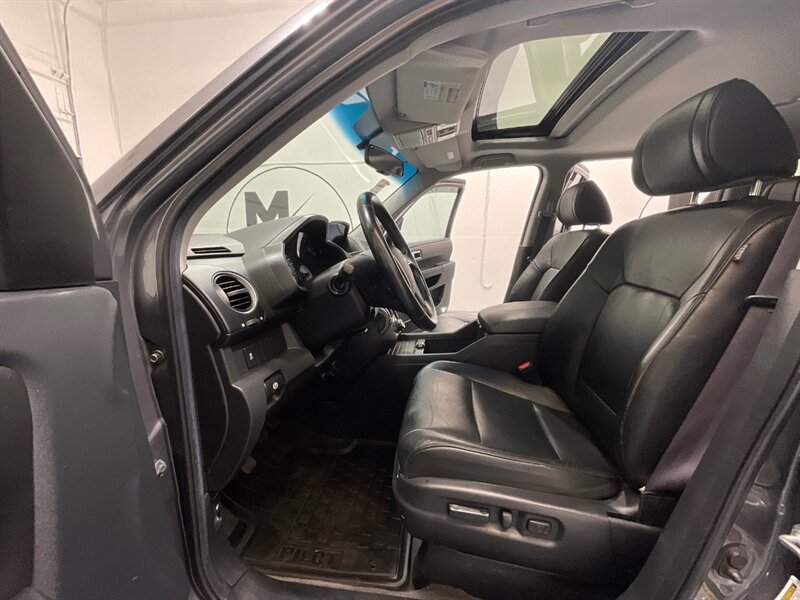 2012 Honda Pilot EX-L w/Navi 4X4 / 3RD ROW SEAT / Leather / Sunroof  / LOCAL w. ZERO RUST - Photo 13 - Gladstone, OR 97027