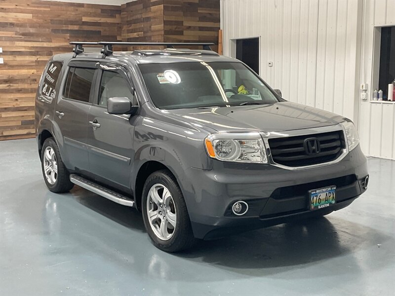 2012 Honda Pilot EX-L w/Navi 4X4 / 3RD ROW SEAT / Leather / Sunroof  / LOCAL w. ZERO RUST - Photo 2 - Gladstone, OR 97027