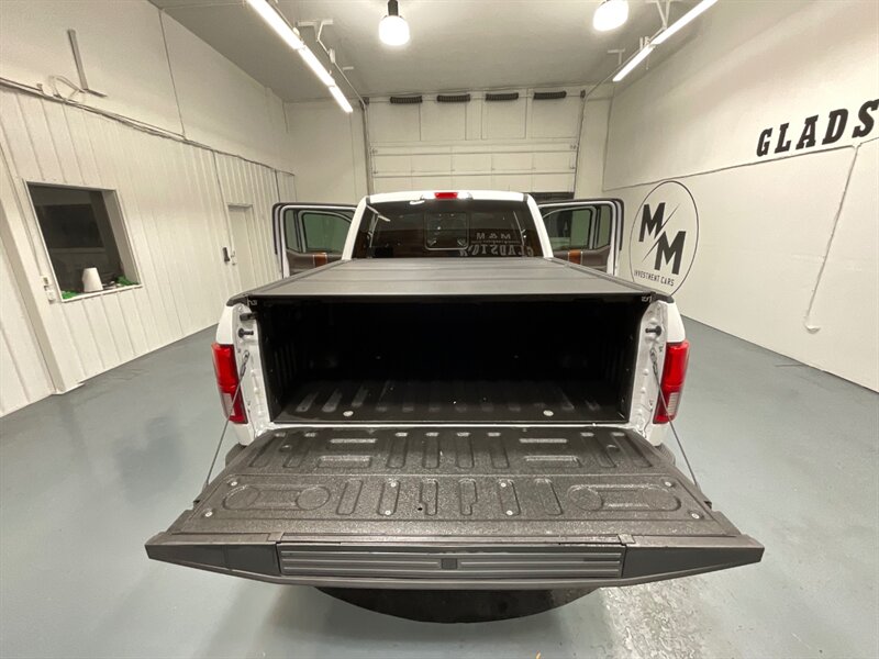 2018 Ford F-150 King Ranch 4X4 / 3.5L ECOBOOST / 1-OWNER LOCAL  / Double Panel Moonroof - Photo 10 - Gladstone, OR 97027