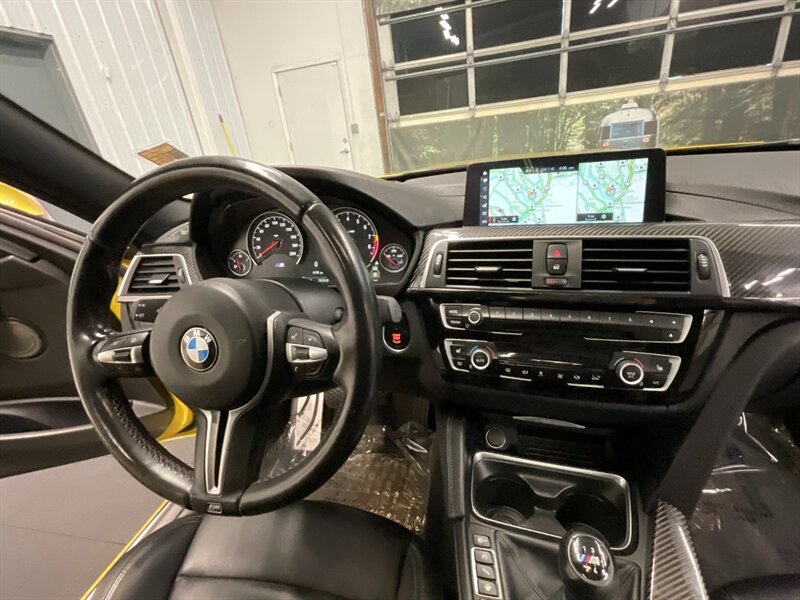 2018 BMW M3 Sedan 4Dr / 6-SPEED / Competition Pkg / NEW TIRES   - Photo 15 - Gladstone, OR 97027