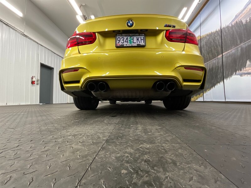 2018 BMW M3 Sedan 4Dr / 6-SPEED / Competition Pkg / NEW TIRES   - Photo 24 - Gladstone, OR 97027