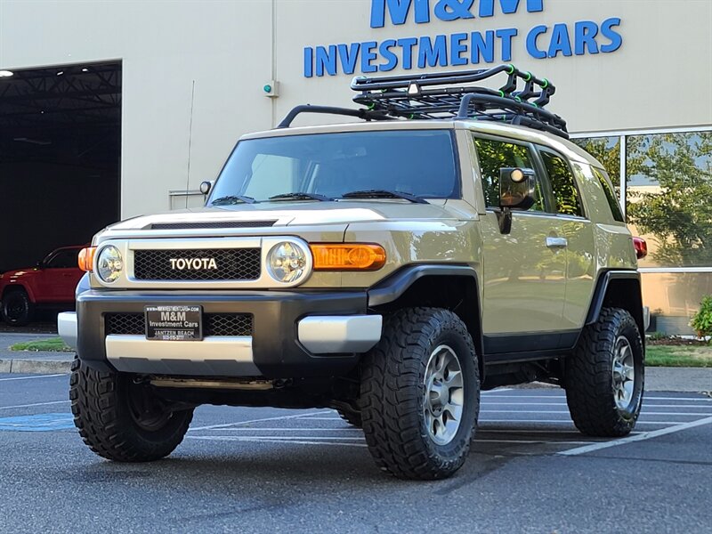 2012 Toyota FJ Cruiser 4X4 / V6 / E-LOCKER / NEW TIRES & LIFT /RARE COLOR  / REAR DIFFERENTIAL LOCK / LOCAL / RUST FREE / TOP SHAPE !! - Photo 55 - Portland, OR 97217