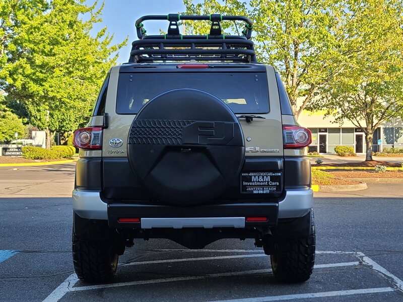 2012 Toyota FJ Cruiser 4X4 / V6 / E-LOCKER / NEW TIRES & LIFT /RARE COLOR  / REAR DIFFERENTIAL LOCK / LOCAL / RUST FREE / TOP SHAPE !! - Photo 5 - Portland, OR 97217