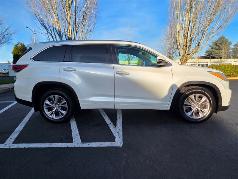 2014 Toyota Highlander XLE 4X4 SUN ROOF / LEATHER / NAVi / CAM / 7-SEATER / FULY LOADED / LOCAL CAR / ALL WHEEL DRIVE - Photo 4 - Portland, OR 97217