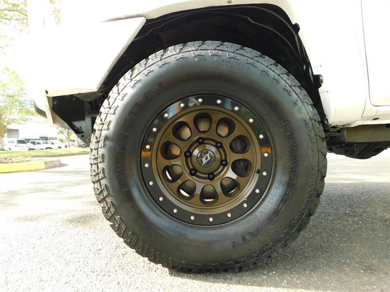 2005 Toyota Tacoma V6 4dr SR5 TRD Sport / Long Bed / LIFTED LIFTED   - Photo 23 - Portland, OR 97217