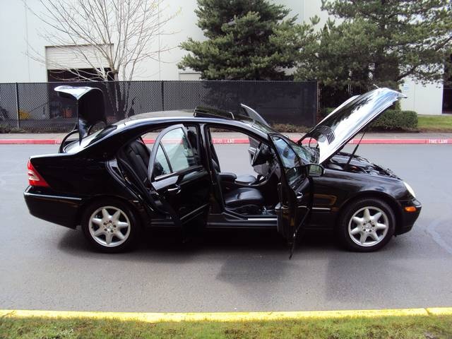 2003 Mercedes-Benz C240   - Photo 15 - Portland, OR 97217