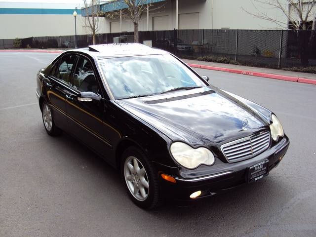 2003 Mercedes-Benz C240   - Photo 7 - Portland, OR 97217