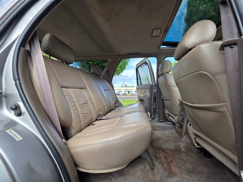 2002 Toyota 4Runner 2002 TOYOTA 4RUNNER V6 4X4 NEW TIMING BELT/ LIFTED / SUNROOF / LEATHER / NEW TIRES / NO RUST - Photo 16 - Portland, OR 97217