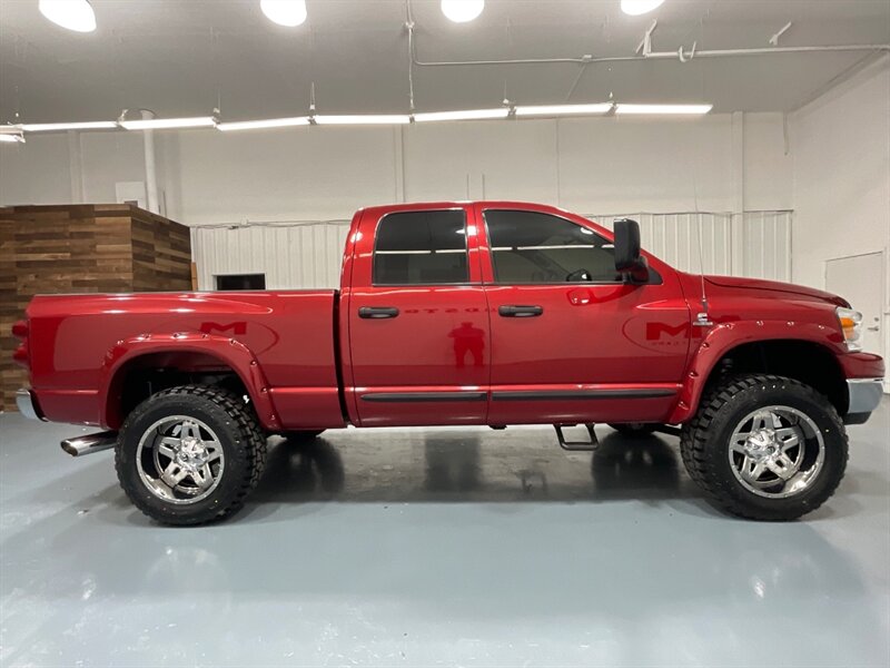 2007 Dodge Ram 2500 BIG HORN  4X4 / 5.9L CUMMINS DIESEL / LIFTED  / NEW WHEELS & TIRES / ZERO RUST - Photo 4 - Gladstone, OR 97027