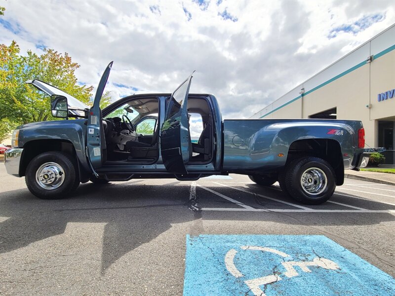 2007 Chevrolet Silverado 3500 HD LT Z71 / 4X4 / DUALLY / 6.6L DURAMAX DIESL /  ALLISON TRANSMISSION / LONG BED / 1-TON / 101K miles - Photo 22 - Portland, OR 97217