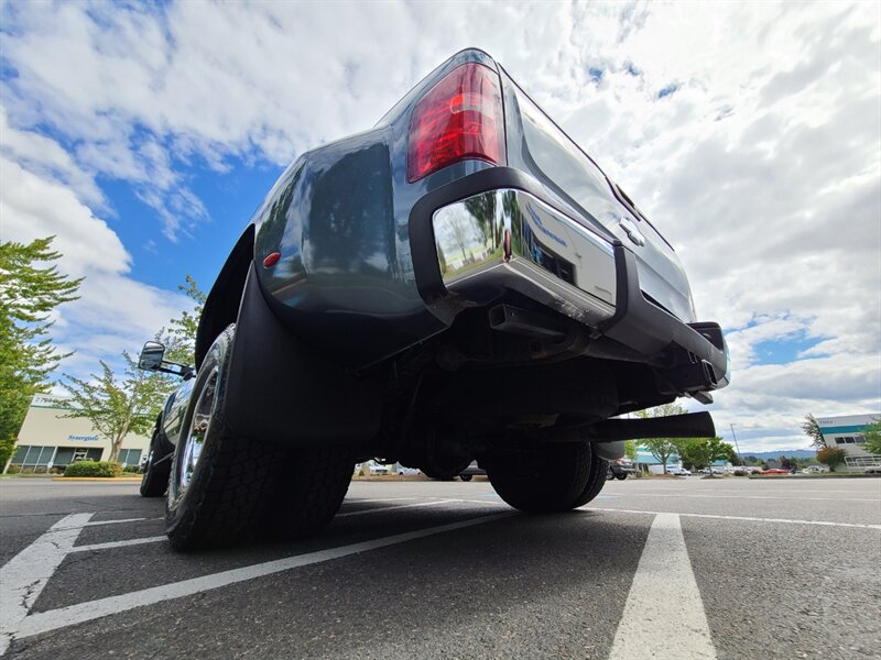 2007 Chevrolet Silverado 3500 HD LT Z71 / 4X4 / DUALLY / 6.6L DURAMAX DIESL /  ALLISON TRANSMISSION / LONG BED / 1-TON / 101K miles - Photo 11 - Portland, OR 97217