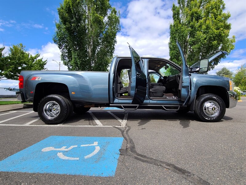 2007 Chevrolet Silverado 3500 HD LT Z71 / 4X4 / DUALLY / 6.6L DURAMAX DIESL /  ALLISON TRANSMISSION / LONG BED / 1-TON / 101K miles - Photo 23 - Portland, OR 97217