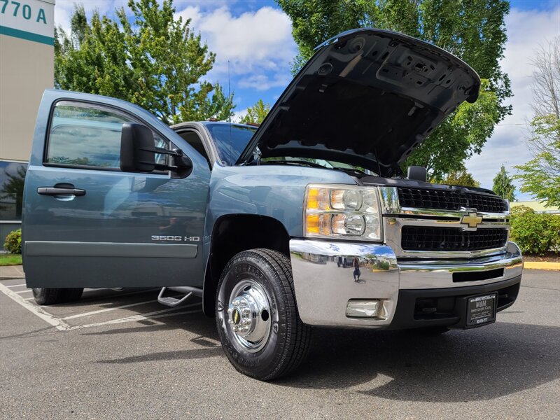 2007 Chevrolet Silverado 3500 HD LT Z71 / 4X4 / DUALLY / 6.6L DURAMAX DIESL /  ALLISON TRANSMISSION / LONG BED / 1-TON / 101K miles - Photo 27 - Portland, OR 97217