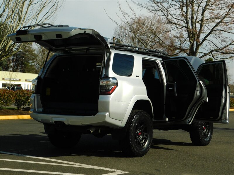 2016 Toyota 4Runner SR5 4WD/ 3RD ROW SEAT / LIFTED TRD WHEELS / LOW MI