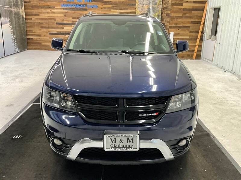 2017 Dodge Journey Crossroad Plus AWD / 3.6L V6 / 3RD ROW SEAT  / Leather & Heated Seats / Remote Start / 8.4 " Touch Screen / 75,000 MILES - Photo 5 - Gladstone, OR 97027