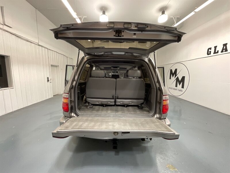 2001 Toyota Land Cruiser Sport Utility 4X4 / 4.7L V8 / NEW WHEELS TIRES / ZERO RUST / TIMING BELT SERVICE ALREADY DONE/Leather Heated Seats - Photo 49 - Gladstone, OR 97027