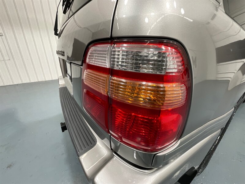 2001 Toyota Land Cruiser Sport Utility 4X4 / 4.7L V8 / NEW WHEELS TIRES / ZERO RUST / TIMING BELT SERVICE ALREADY DONE/Leather Heated Seats - Photo 28 - Gladstone, OR 97027