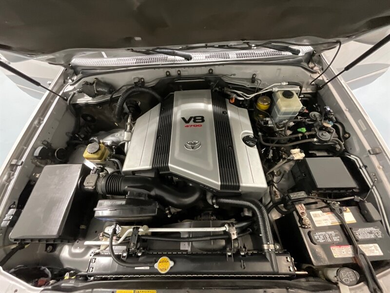 2001 Toyota Land Cruiser Sport Utility 4X4 / 4.7L V8 / NEW WHEELS TIRES / ZERO RUST / TIMING BELT SERVICE ALREADY DONE/Leather Heated Seats - Photo 51 - Gladstone, OR 97027