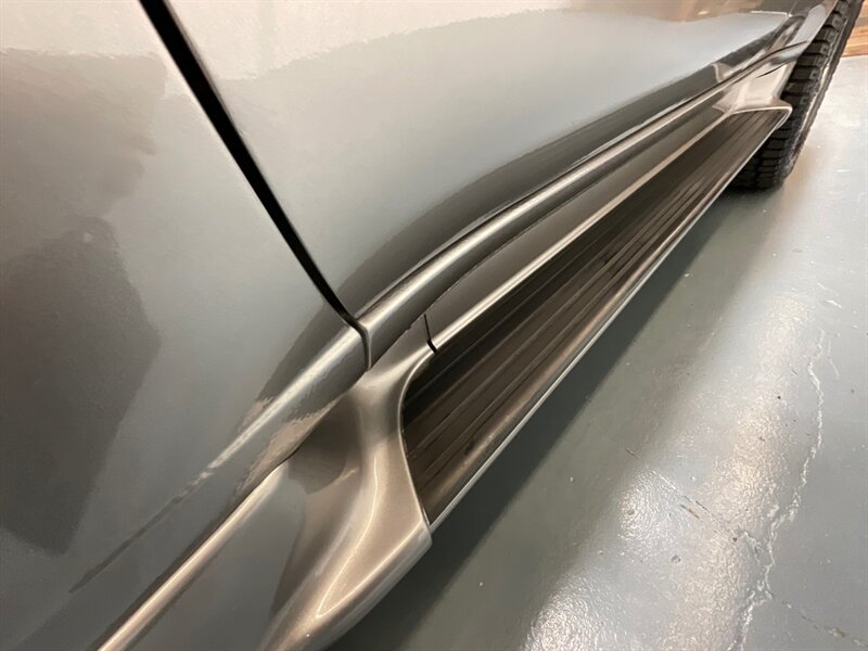 2001 Toyota Land Cruiser Sport Utility 4X4 / 4.7L V8 / NEW WHEELS TIRES / ZERO RUST / TIMING BELT SERVICE ALREADY DONE/Leather Heated Seats - Photo 46 - Gladstone, OR 97027