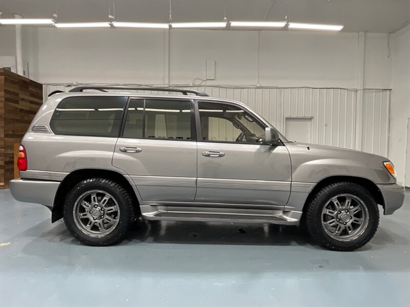 2001 Toyota Land Cruiser Sport Utility 4X4 / 4.7L V8 / NEW WHEELS TIRES / ZERO RUST / TIMING BELT SERVICE ALREADY DONE/Leather Heated Seats - Photo 4 - Gladstone, OR 97027