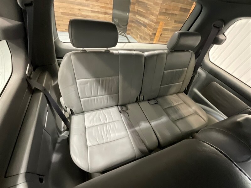 2001 Toyota Land Cruiser Sport Utility 4X4 / 4.7L V8 / NEW WHEELS TIRES / ZERO RUST / TIMING BELT SERVICE ALREADY DONE/Leather Heated Seats - Photo 11 - Gladstone, OR 97027