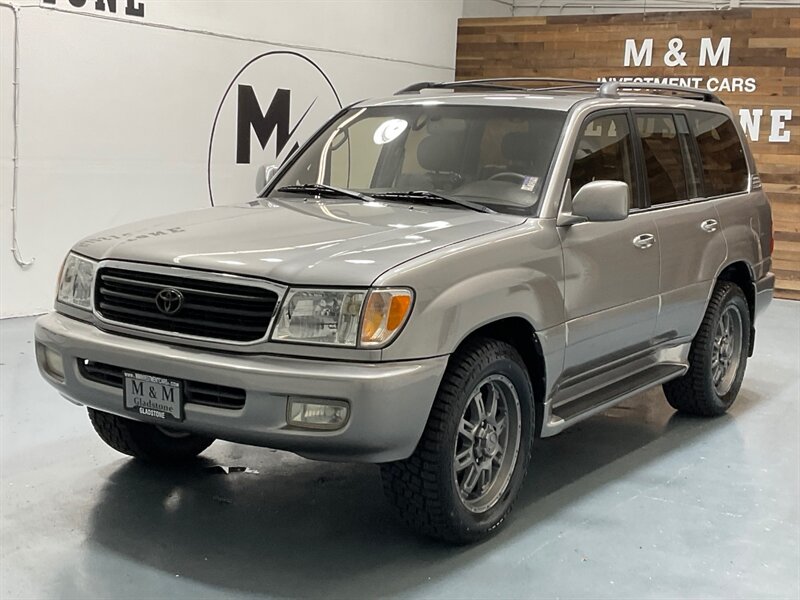 2001 Toyota Land Cruiser Sport Utility 4X4 / 4.7L V8 / NEW WHEELS TIRES / ZERO RUST / TIMING BELT SERVICE ALREADY DONE/Leather Heated Seats - Photo 1 - Gladstone, OR 97027