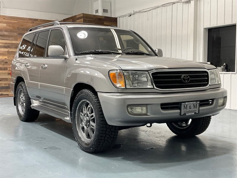 2001 Toyota Land Cruiser Sport Utility 4X4 / 4.7L V8 / NEW WHEELS TIRES / ZERO RUST / TIMING BELT SERVICE ALREADY DONE/Leather Heated Seats - Photo 62 - Gladstone, OR 97027
