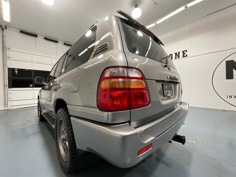 2001 Toyota Land Cruiser Sport Utility 4X4 / 4.7L V8 / NEW WHEELS TIRES / ZERO RUST / TIMING BELT SERVICE ALREADY DONE/Leather Heated Seats - Photo 56 - Gladstone, OR 97027