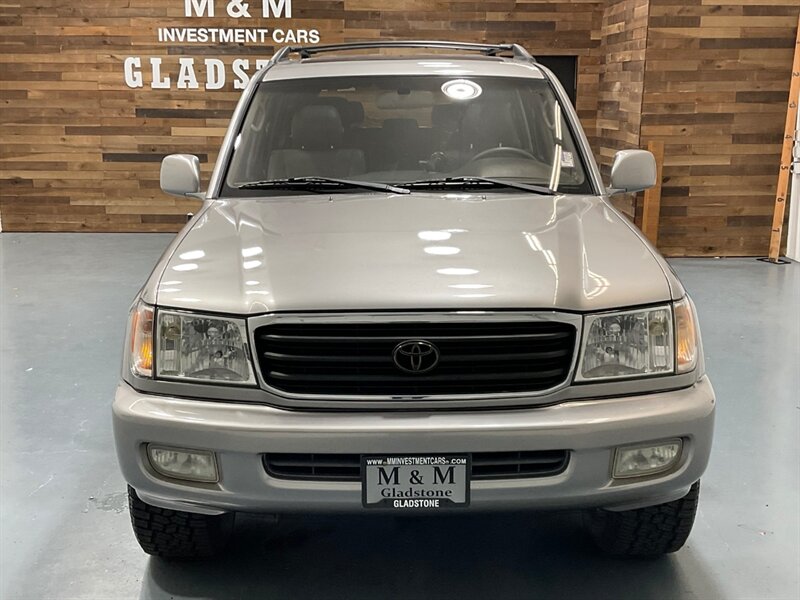 2001 Toyota Land Cruiser Sport Utility 4X4 / 4.7L V8 / NEW WHEELS TIRES / ZERO RUST / TIMING BELT SERVICE ALREADY DONE/Leather Heated Seats - Photo 5 - Gladstone, OR 97027