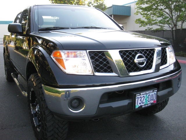 2007 Nissan Frontier SE Crew Cab 4X4 / LIFTED / 1-OWNER