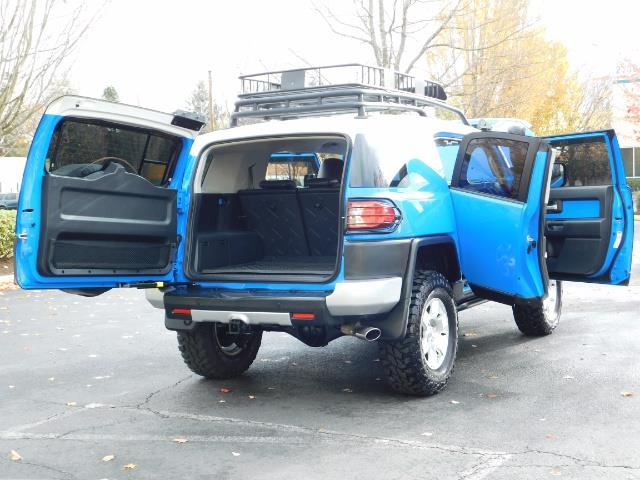 2007 Toyota FJ Cruiser 4WD V6 4.0L / DIFF LOCK / MOON ROOF / LIFTED !!   - Photo 27 - Portland, OR 97217