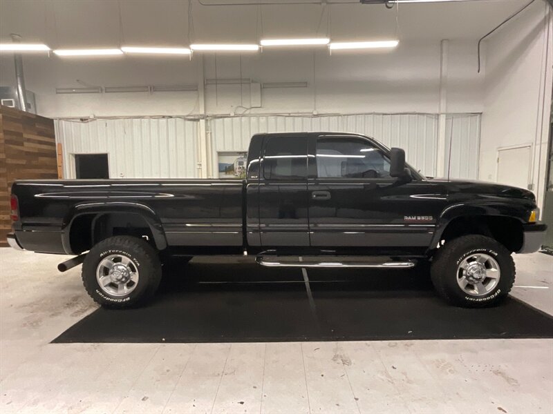 1998 Dodge Ram 2500 Laramie 4Dr 4X4 / 5.9L DIESEL / Leather / LOCAL  / OREGON TRUCK / RUST FREE / REAR AIRBAGS w. Compressor / LONG BED / 138,000 MILES - Photo 4 - Gladstone, OR 97027