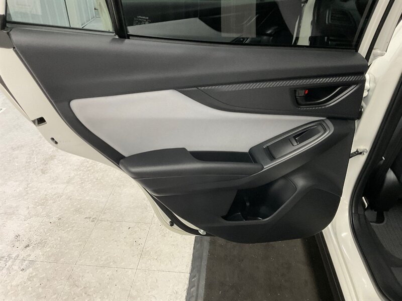 2020 Subaru XV Crosstrek AWD / Backup Camera / 1-OWNER / Blind Spot  /LOCAL OREGON Subaru / 113,000 MILES - Photo 28 - Gladstone, OR 97027