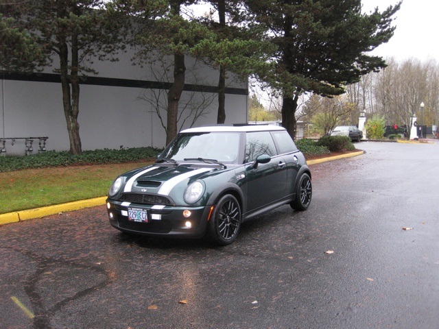 2006 MINI Cooper S 6-Speed/Leather/Pano Moonroof   - Photo 44 - Portland, OR 97217