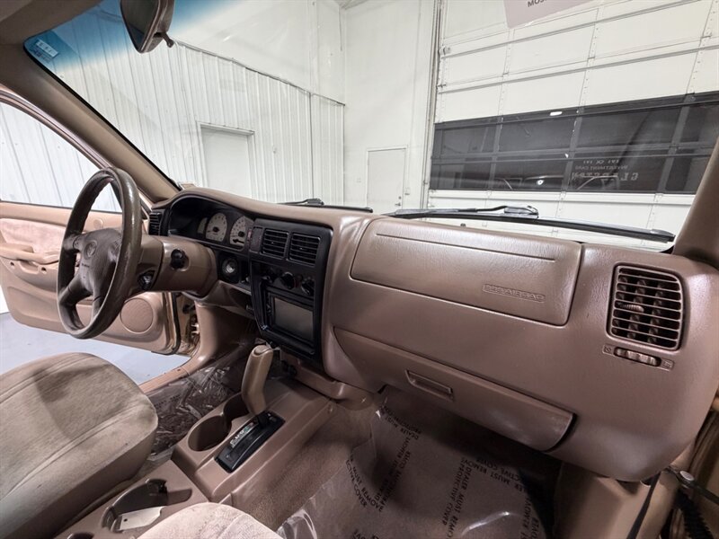 2001 Toyota Tacoma Prerunner V6 Double Cab / ZERO RUST /LOW MILES /FRESH TIMING BELT & WATER PUMP SERVICE JUST DONE - Photo 20 - Gladstone, OR 97027