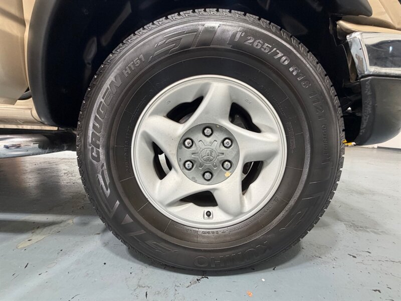 2001 Toyota Tacoma Prerunner V6 Double Cab / ZERO RUST /LOW MILES /FRESH TIMING BELT & WATER PUMP SERVICE JUST DONE - Photo 23 - Gladstone, OR 97027