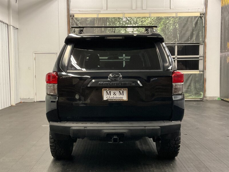 2010 Toyota 4Runner Trail Sport Utility 4X4 / LIFTED w/ NEW TIRES  Backup Camera / CRAWL CONTROL & DIFF LOCK / SHAPE & CLEAN - Photo 6 - Gladstone, OR 97027