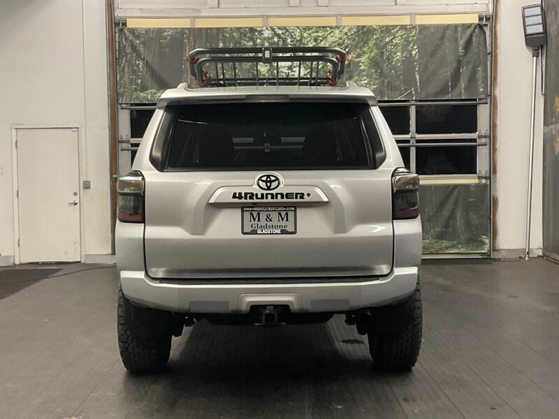 2015 Toyota 4Runner SR5 4X4 / Navigation  NEW LIFTED + WHEELS + TIRES   - Photo 6 - Gladstone, OR 97027