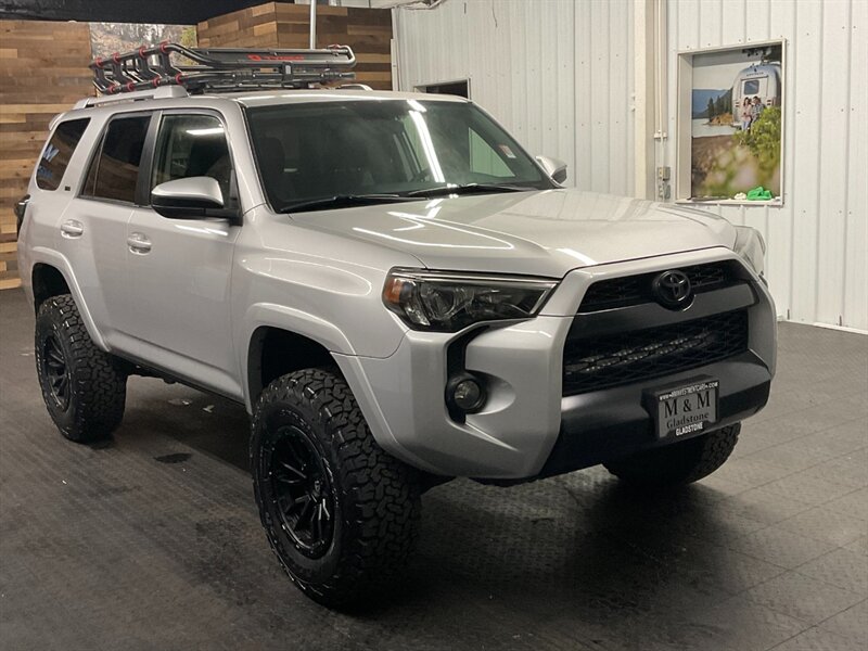 2015 Toyota 4Runner SR5 4X4 / Navigation  NEW LIFTED + WHEELS + TIRES   - Photo 2 - Gladstone, OR 97027