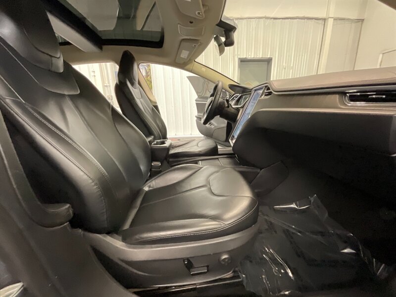 2013 Tesla Model S Sedan 60k WH / Leath   - Photo 17 - Gladstone, OR 97027