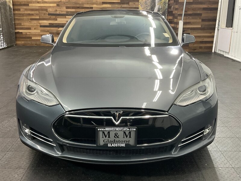 2013 Tesla Model S Sedan 60k WH / Leath   - Photo 5 - Gladstone, OR 97027