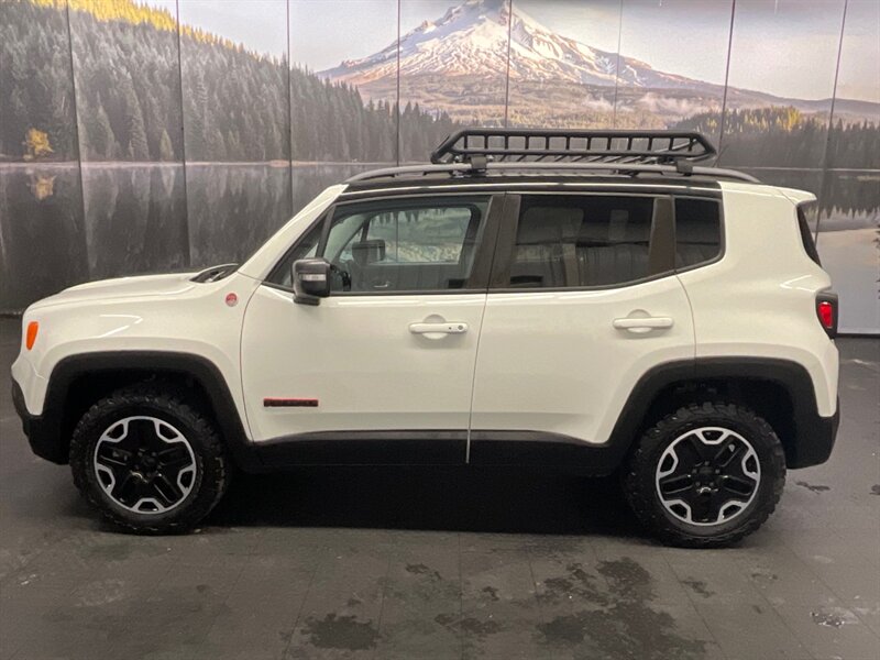 2015 Jeep Renegade TRAILHAWK AWD / 1-OWNER / NEW TIRES /48K MILES  /4 DOOR SPORT UTILITY / EXCELLENT CONDITION / ONLY 48,000 MILE - Photo 3 - Gladstone, OR 97027